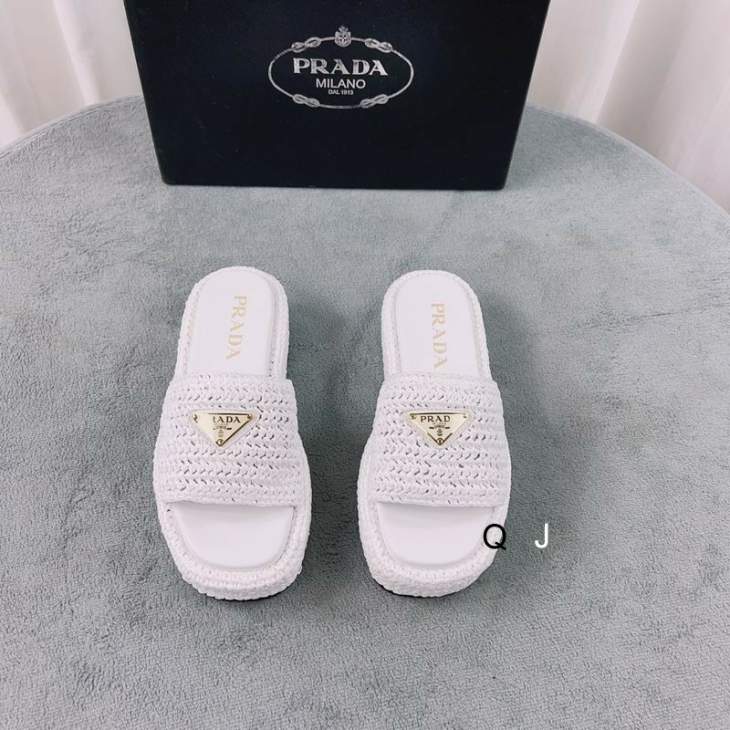 Picture of Prada Slippers _SKUPradasz35-40XJ0303148